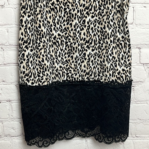 White House Black Market Lace-Hem Camisole in Leopard Print - Picture 3 of 11